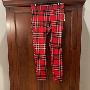 NWT Adorable Old Navy Stevie red Scotch plaid knit pants - size M